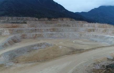彭州亚东水泥矿山开采工程